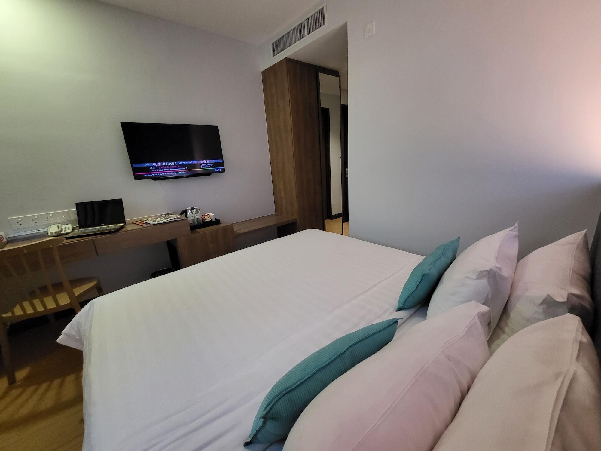 Grand Orient Hotel Perai, Penang Екстериор снимка